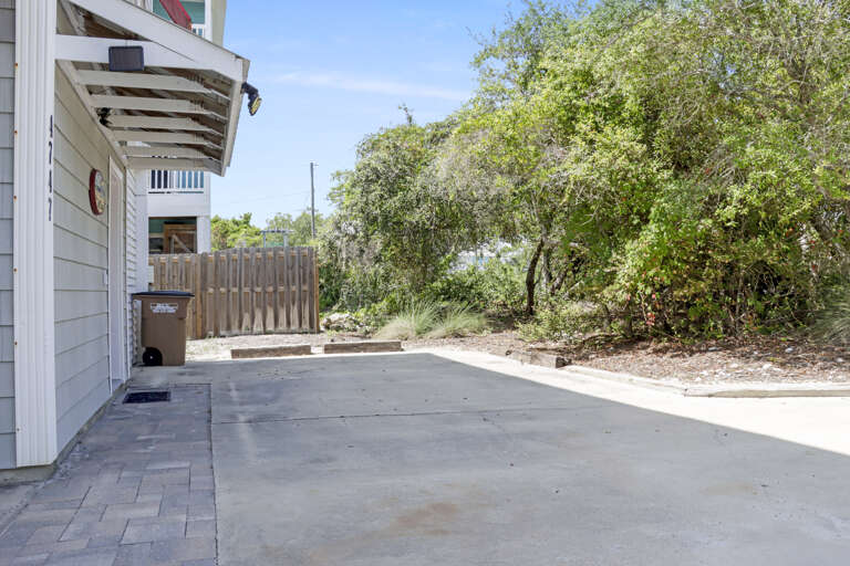 Additional Parking in Front of House