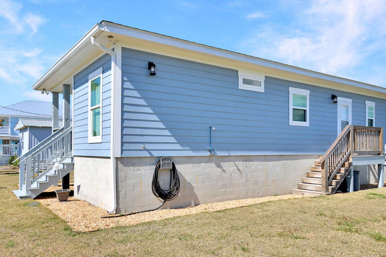 Side Deck and Outdoor Shower