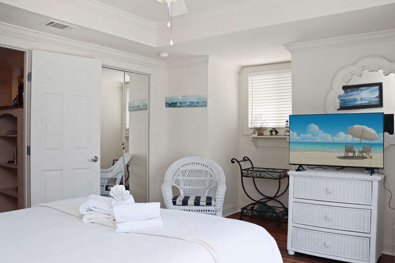 Bedroom 3 with TV and Sitting Area