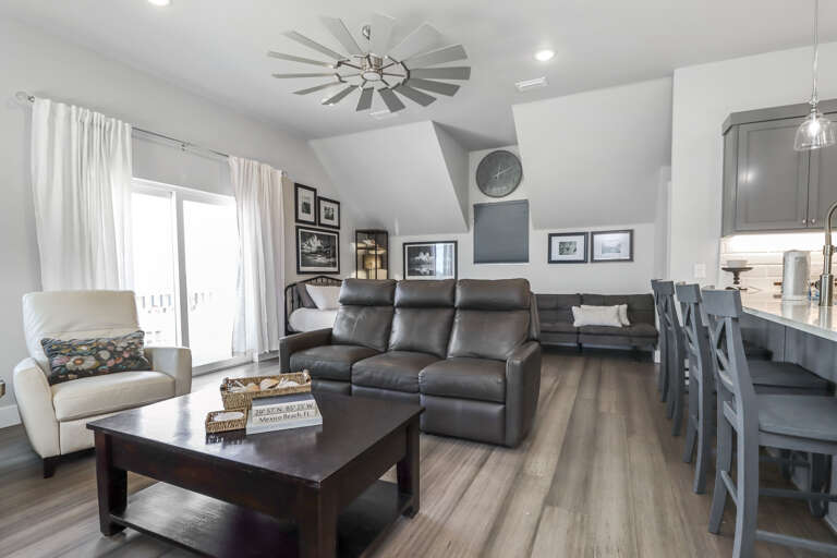 Sugar Sands Cottage A - Upstairs Studio Condo