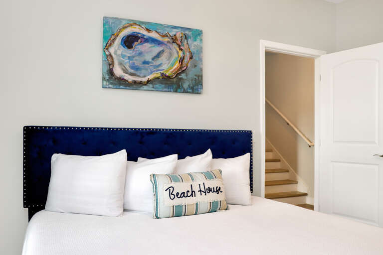 Bedroom 1 - King Bed