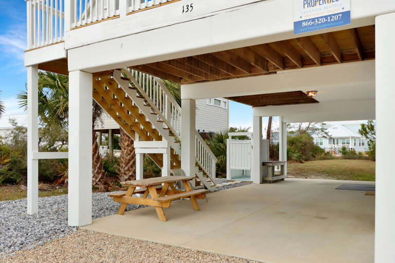 Outdoor Dining Under House