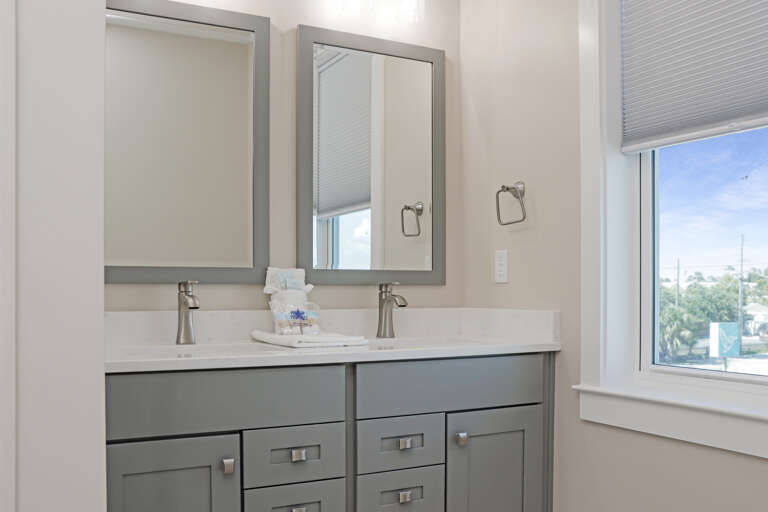 Bedroom 1 - Master Bathroom