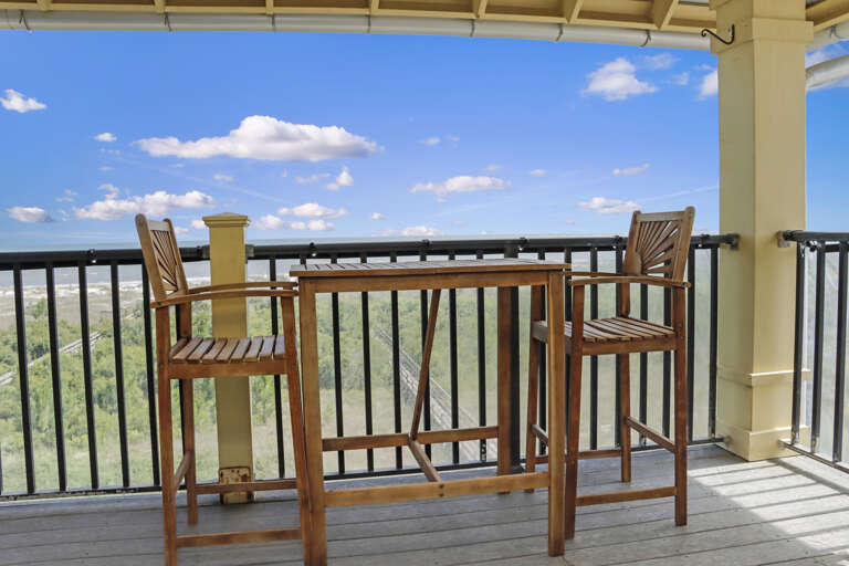Outdoor Dining on Living Room Deck