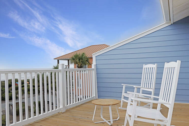 Bedroom 2 - Top Floor Beach View Deck