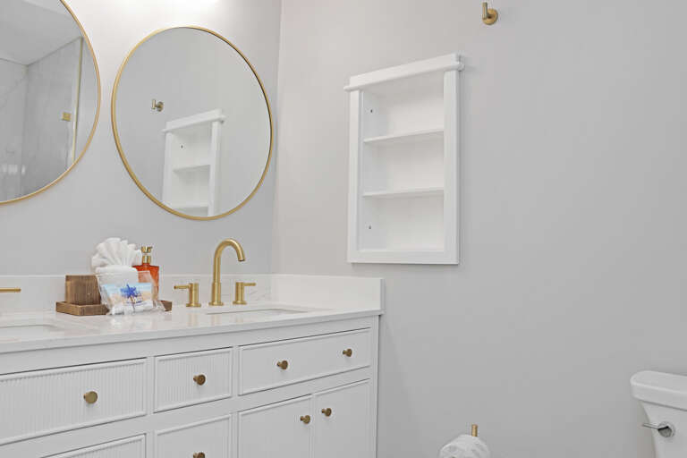 Bedroom 1 - Master Bathroom