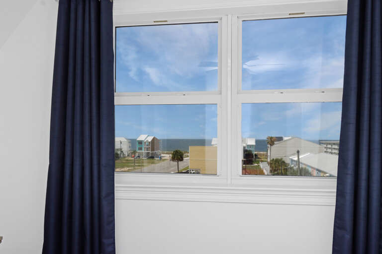 Bedroom 3 - Beach View