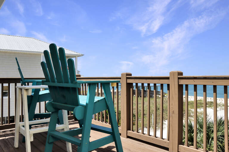 Bedroom 2 - Beachfront Deck