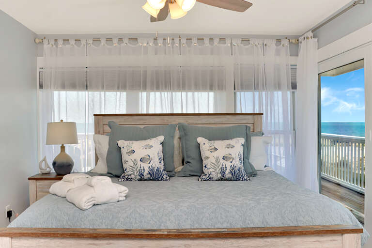 Bedroom 1 - Beachfront master with king bed