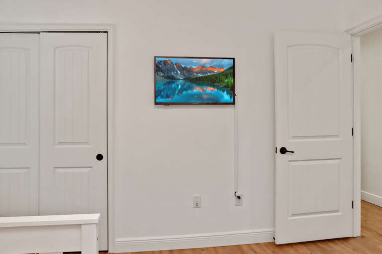 Bedroom 2 - TV