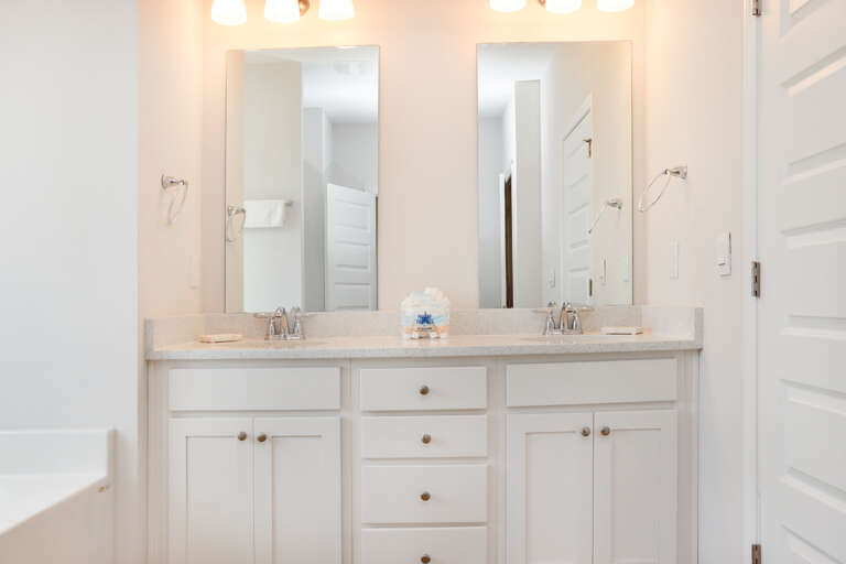Bedroom 3 - Master Bathroom