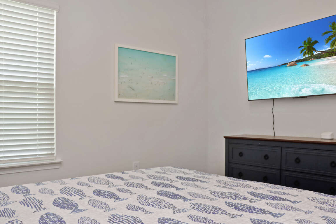 Bedroom 2 with TV Bedroom 2 with TV