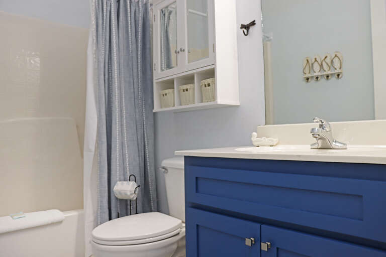 Full Bathroom - Upstairs