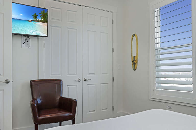 Bedroom 3 with TV