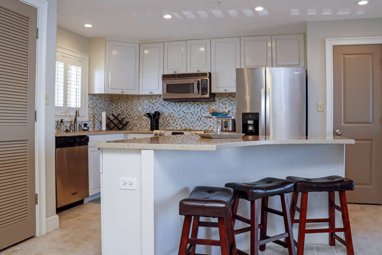 Kitchen Island with Bar Seating