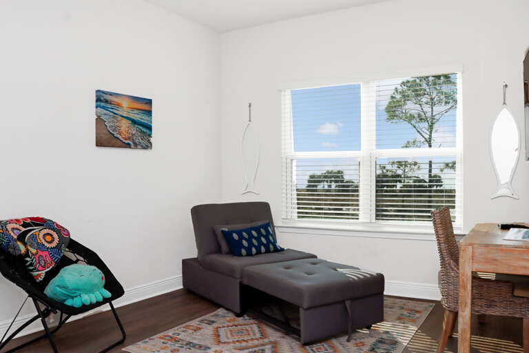 Upstairs Sitting Area (1)