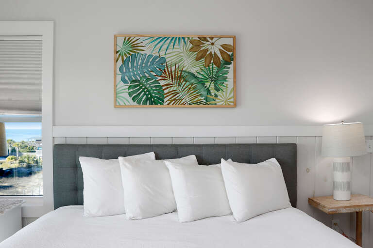 Bedroom 4 - King Bed