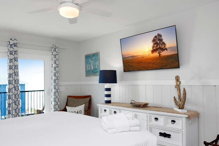 Bedroom 2 with TV