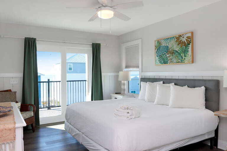 Bedroom 4 - Beach View Bedroom