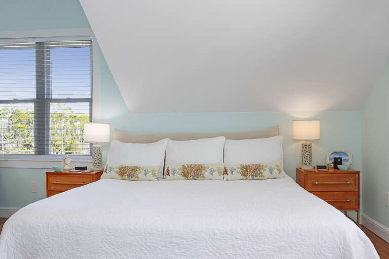 Bedroom 3 - King Bed