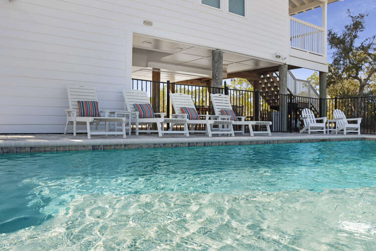 Private Pool with Sun Shelf