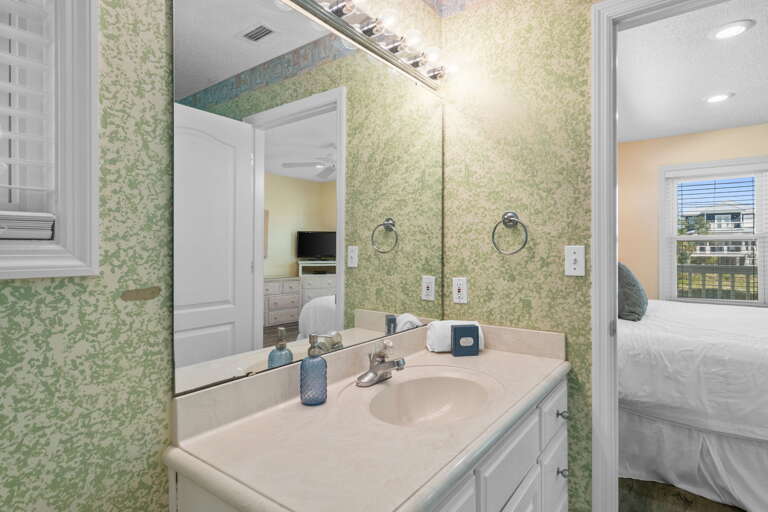 13-web-or-mls-FDP06133