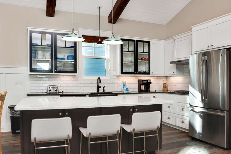 Kitchen with Bar Seating (1)