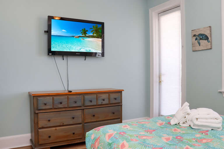 Bedroom 3 with TV and Deck