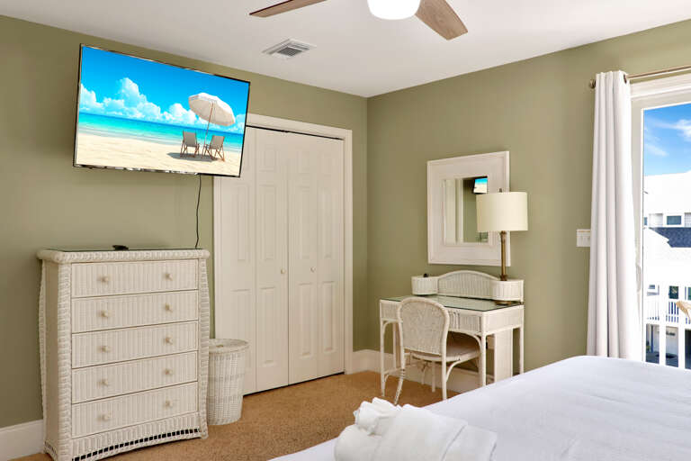Bedroom 2 - TV and Workspace