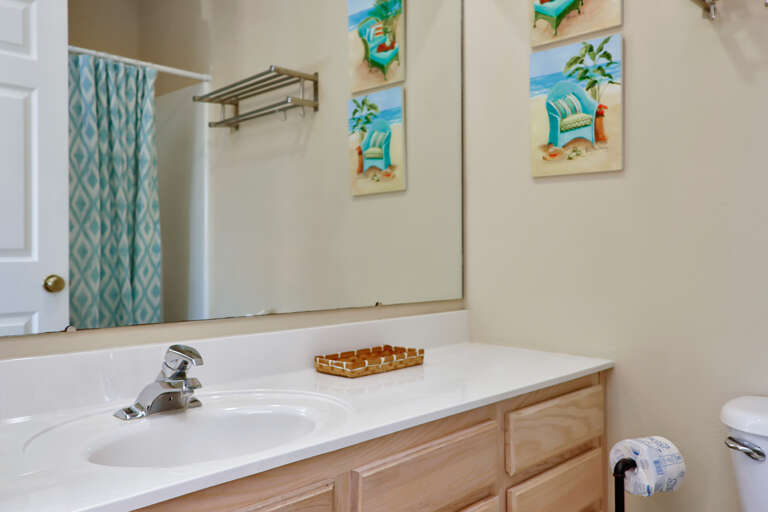 Bedroom 1 - Full Bathroom