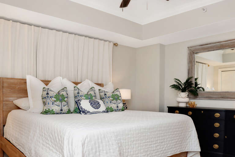 Bedroom 1 - Master Bedroom