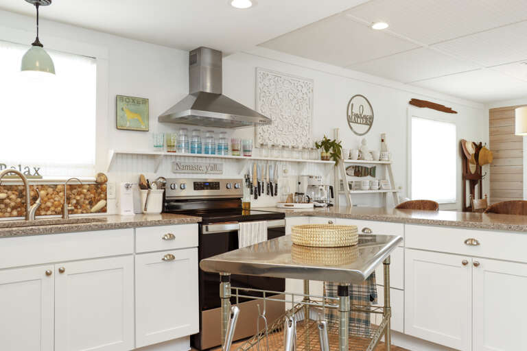 Kitchen and Coffee Bar