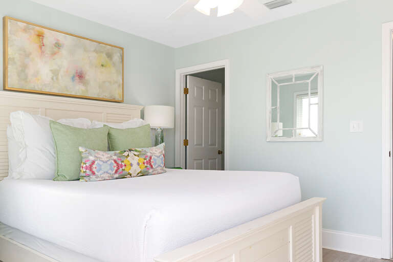 Master Bedroom 2 with Queen Bed