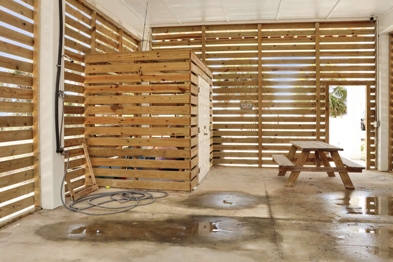 Outdoor Shower and Picnic Area