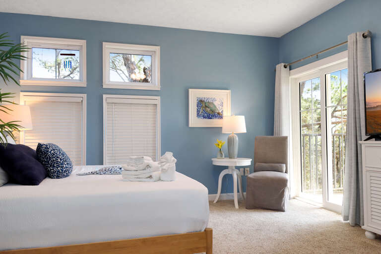 Bedroom 1 - Beach Front Master Bedroom