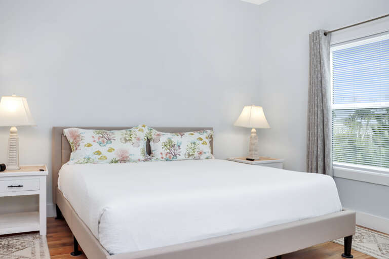 Bedroom 1 - KIng Bed