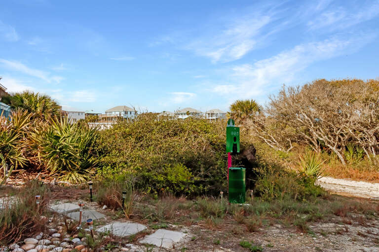 Pet Trash Station in Front Yard