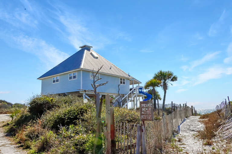 Antilles Beach Cottage 2 and Beach Access
