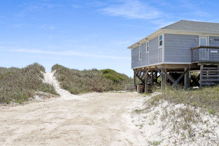 Driveway and Pathway to the Beach