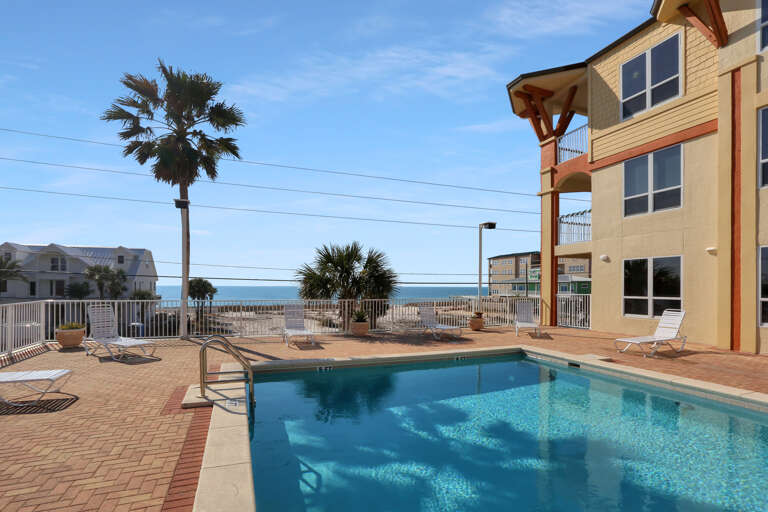 Summerhouse pool