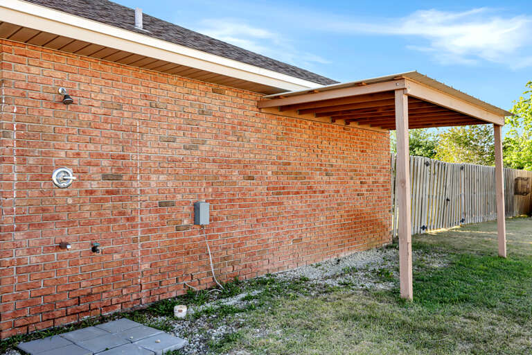 Outdoor Shower on Side of House