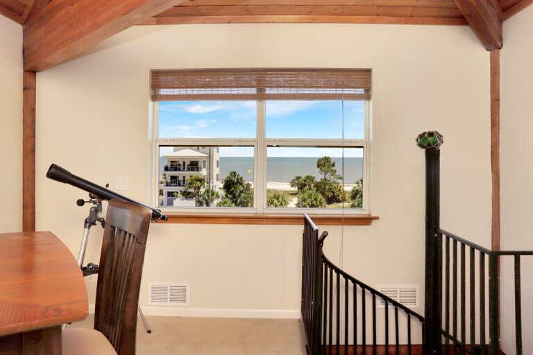 Widow's Peak - Beach View
