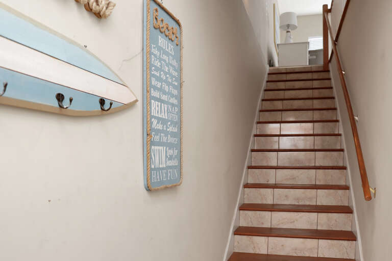 Ground Floor Entrance with Stairs to Main Floor