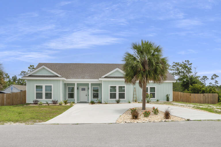 Pelican Point Front Entrance