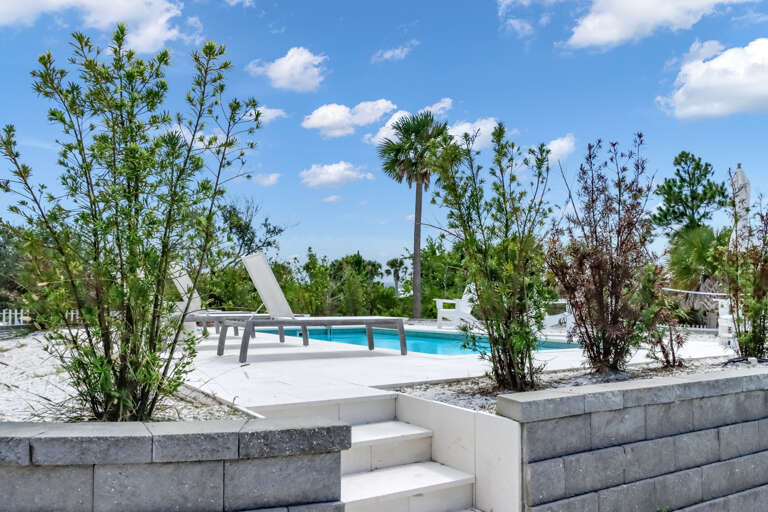 Raised Private Pool