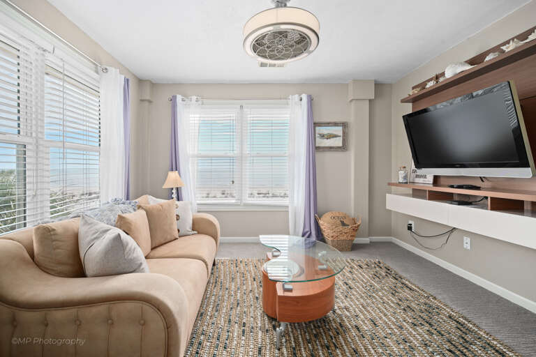 Bedroom 3 Sitting Area