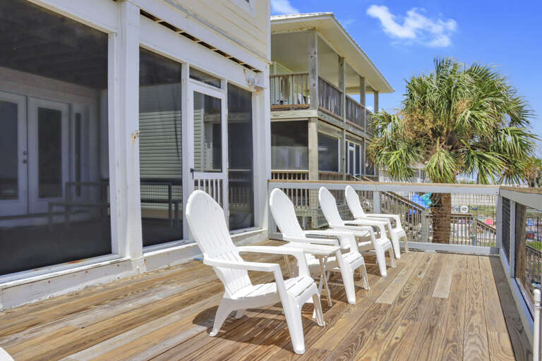Beach Front Sun Deck (1)