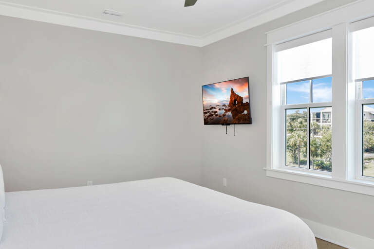 Bedroom 6 with TV