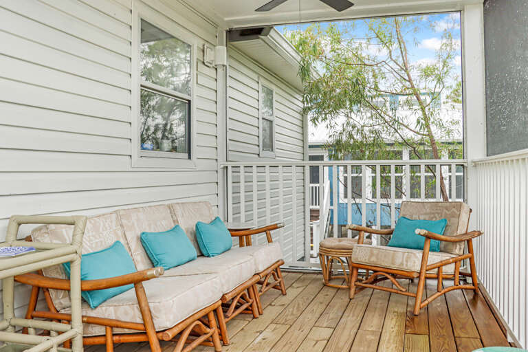 Screened Deck off of Dining Area