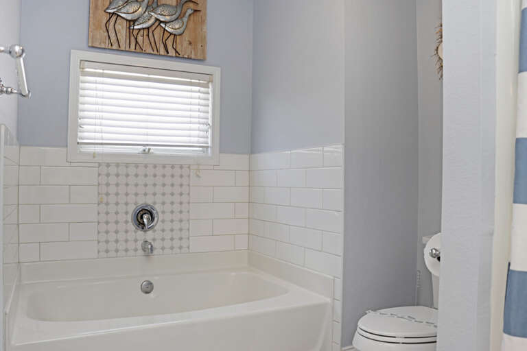 Bedroom 2 - Master Bathroom Tub
